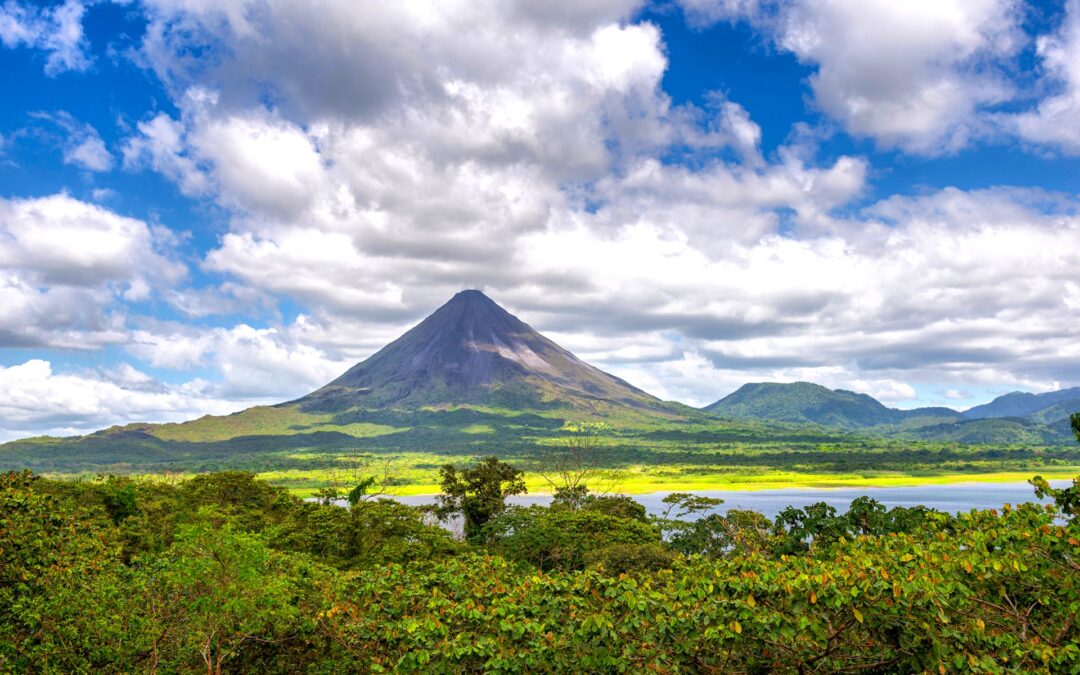 Experience Guanacaste Outdoors: Arenal Volcano and La Fortuna Area Highlights