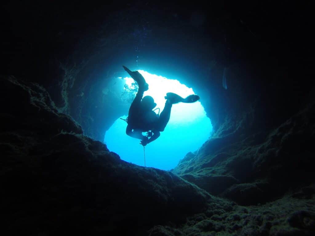 Tips for Planning a Scuba Diving Adventure in Isla del Caño